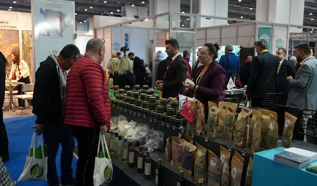 19. TTI İzmir Fuarında Düzce Rüzgârı Başkan Özlü’den Bölgesel Turizm Vurgusu