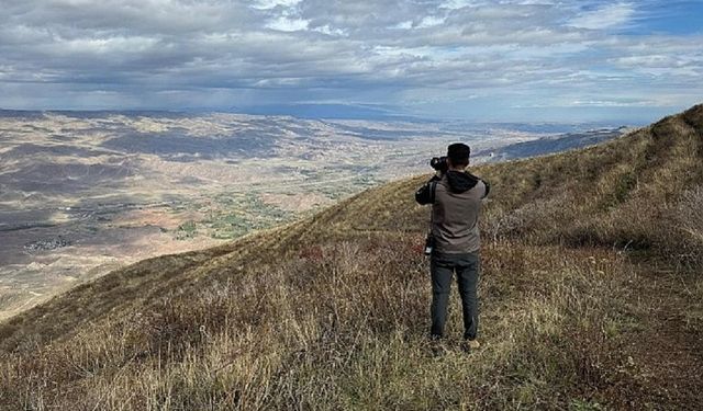 Kaçak Avcılara Suçüstü: Koruma Altındaki Yaban Keçisini Avlamaya Çalıştılar!