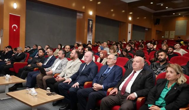 Ortak Alfabe Meselesi Sinop’ta Masaya Yatırıldı Gençlerden Büyük İlgi