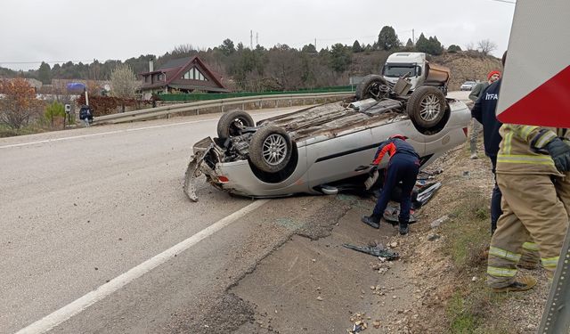 Otomobil Takla Attı! Sürücü Mucizevi Şekilde Kurtuldu