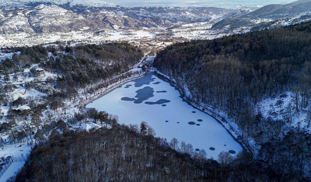 Karagöl Beyaza Büründü Ziyaretçi Akını Başladı