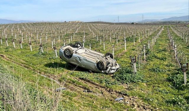 Korkutan kaza! Araç tarlaya uçtu, sürücü hastaneye kaldırıldı
