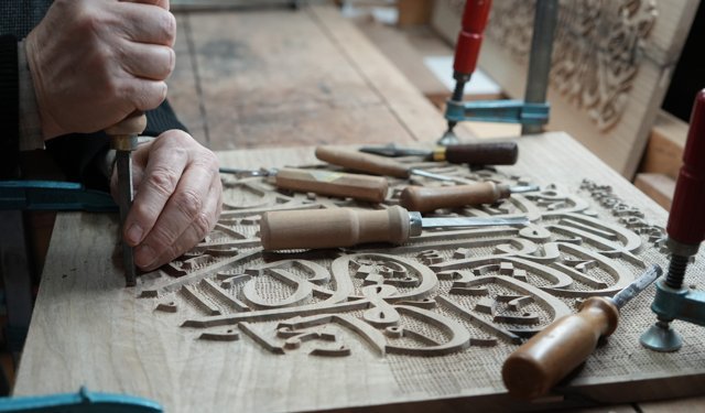 Dededen Toruna 100 Yıllık Sanat: Mustafa Özeflanili Ahşaba Ruh Veriyor
