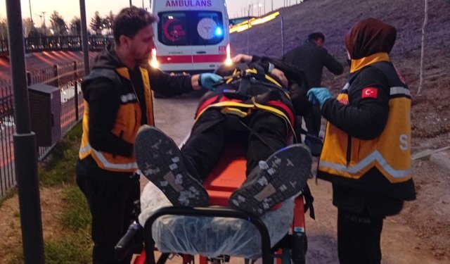 Merdivenlerde Korkunç Düşüş: Yaralı Hastaneye Kaldırıldı!