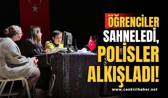 Öğrenciler Sahneledi, Polisler Alkışladı!
