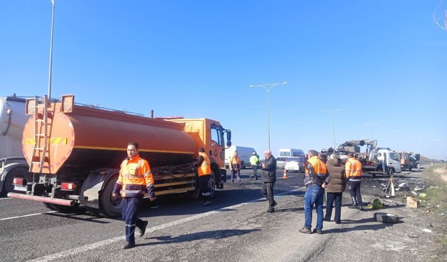 Ters Yön Faciası: 5 Kişi Hayatını Kaybetti