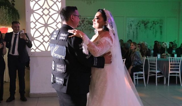 Damatlık Reklama Döndü! 20 Firmayla Düğün Masrafını Kırdı!