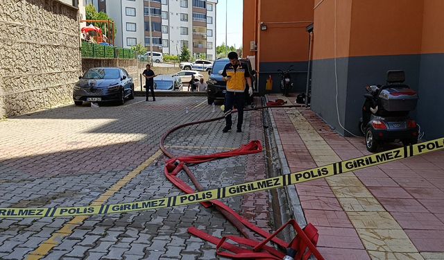 Ev Yangını Faciası: 3 Kişi Hayatını Kaybetti!