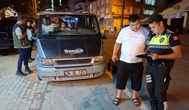 60 Polisle Denetim! 327 Araç Kontrol Edildi