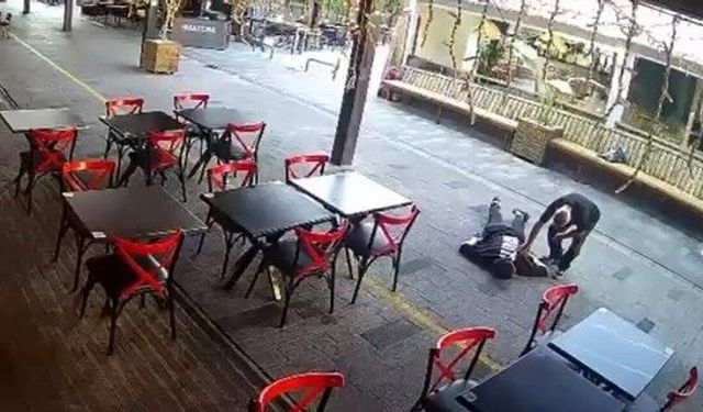 Fenalaşan Gence Yardım Etmek Yerine Parasını Çaldı!