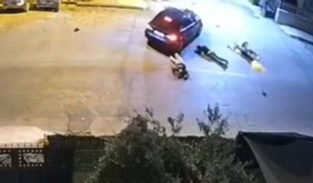 Motosiklete Çarptı, Yaralıların Üzerinden Geçip Kaçtı