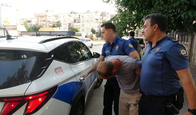 Plajda Turistleri Hedef Alıyordu, Telefonun Konumu Ele Verdi