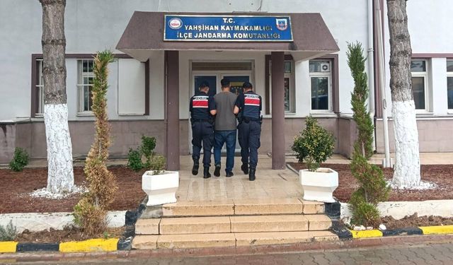 3 Yıl 4 Ay Kesinleşmiş Cezası Vardı!