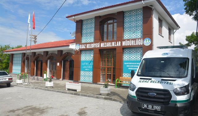 Ilgaz Belediye Başkanı Mehmet Öztürk'ten Ücretsiz Cenaze Hizmetleri ve Yemek Desteği Açıklaması