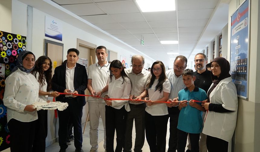 Sıfır Atıkla Sanat Buluştu: Öğrencilerin Sergisi Beğeni Topladı