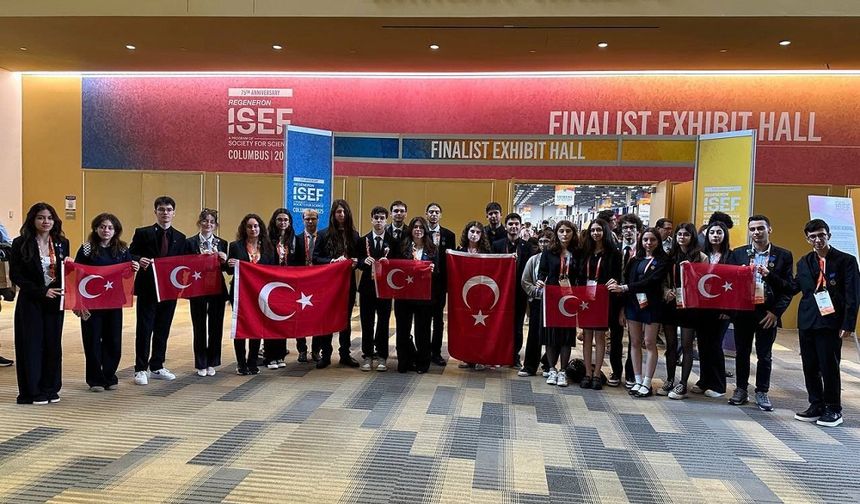 Türk Liseliler ABD’de Bilim Yarışmasında Gurur Kaynağı Oldu