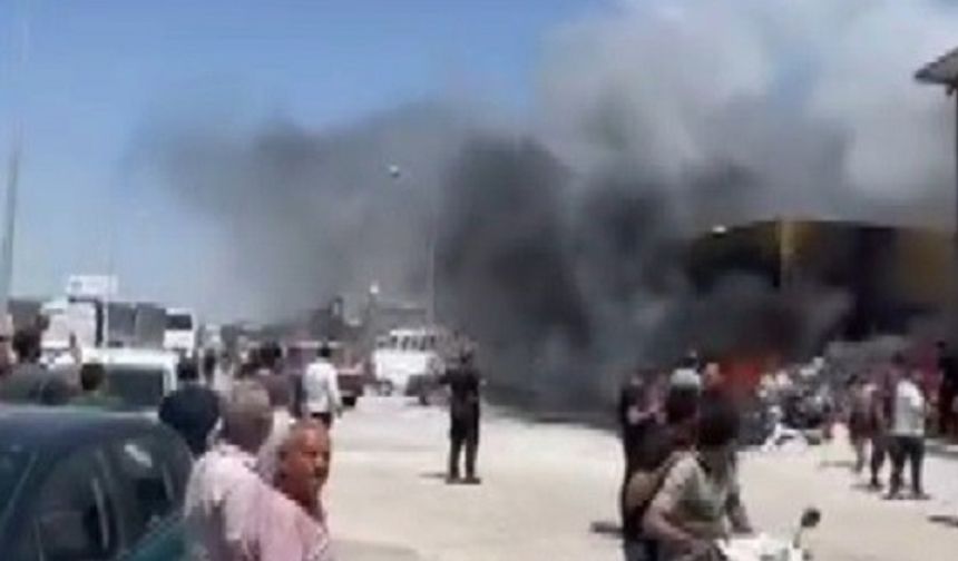 Hatay Antakya’da Sanayi Sitesinde Korkutan Yangın