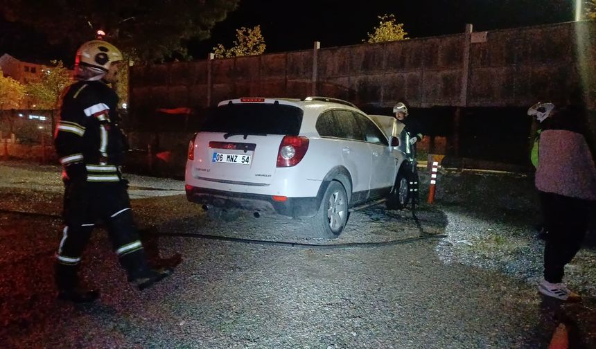 Çorum’da Cip Alev Aldı, İtfaiye Zamanında Müdahale Etti