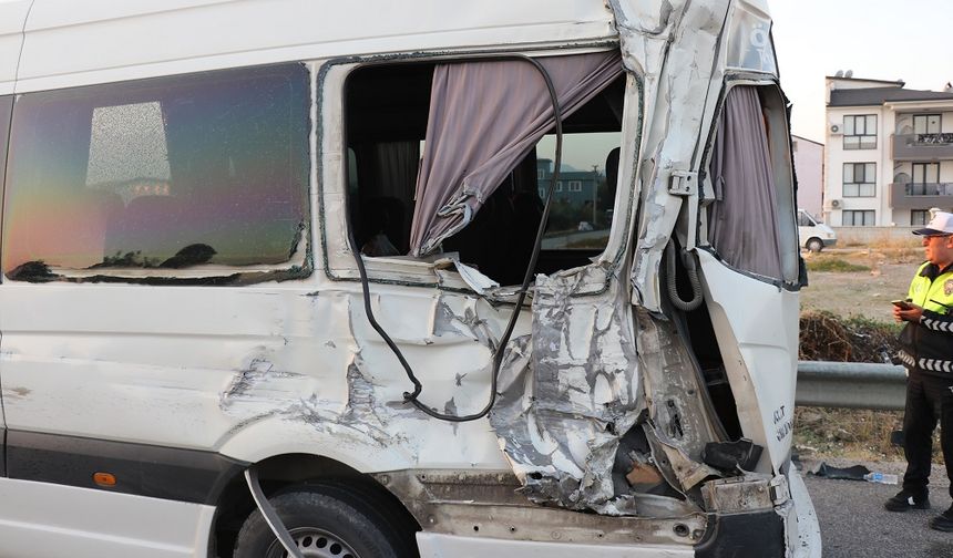 Denizli’de Servis Faciası: Baba Oğulun Acı Sonu