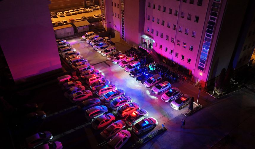 37 Ekip, 174 Polisle Eş Zamanlı Denetim: Kastamonu’da Güvenlik Önlemleri Artırıldı