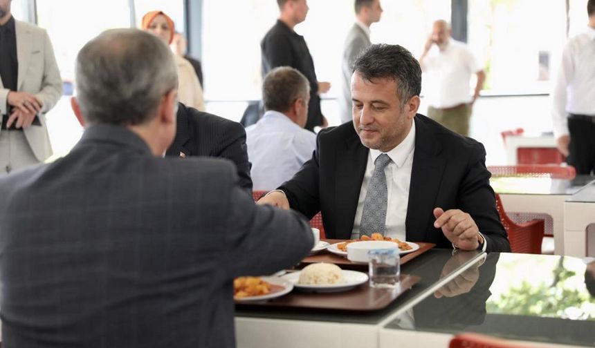 Sosyal Belediyecilik Öne Çıkıyor: 153 Restoran, Halk Ekmek ve Sıcak Çorba!