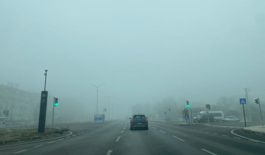 Yoğun Sis Ulaşımı Olumsuz Etkiledi: Görüş Mesafesi 30 Metreye Düştü!