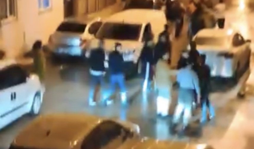 Mahallede Kavga! Sokak Savaş Alanına Döndü