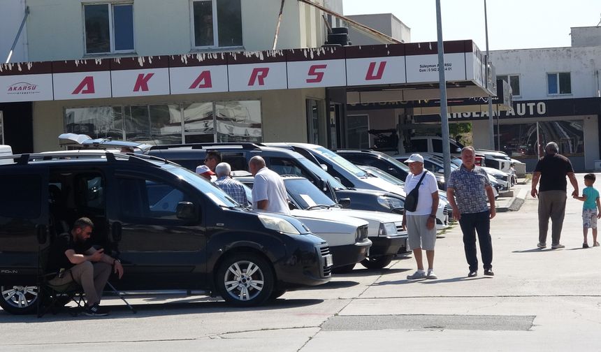 İkinci El Oto Pazarında Sessizlik! Alıcı da Satıcı da Beklemede