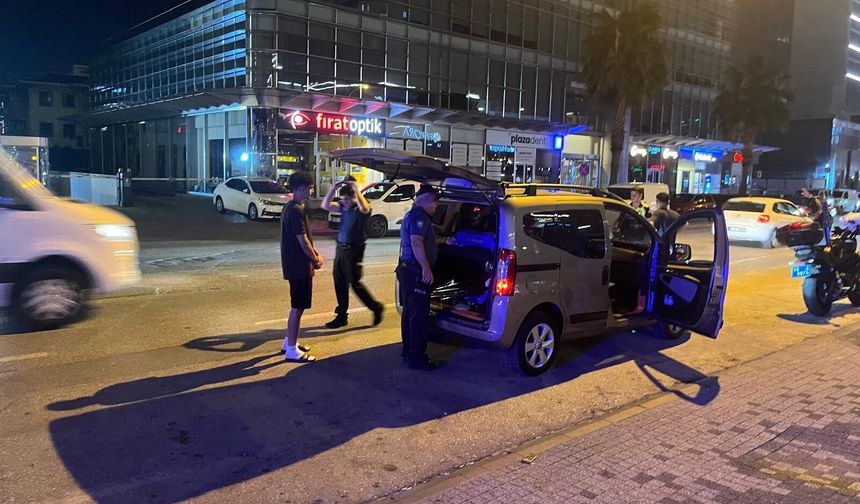 Polis Bursa’da Denetimlerini Sıklaştırdı: 21 Aranan Kişi Yakalandı